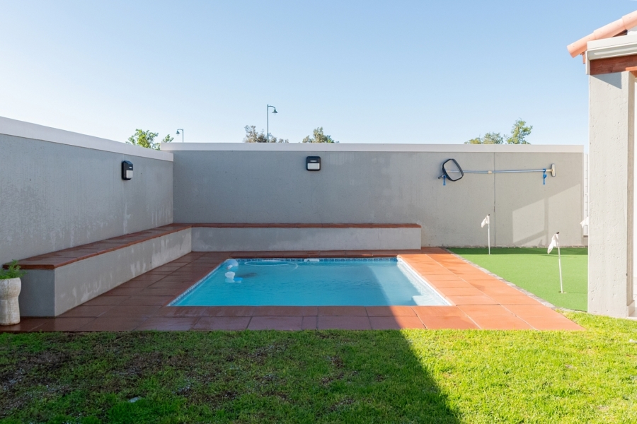 4 Bedroom Property for Sale in Langebaan Country Estate Western Cape